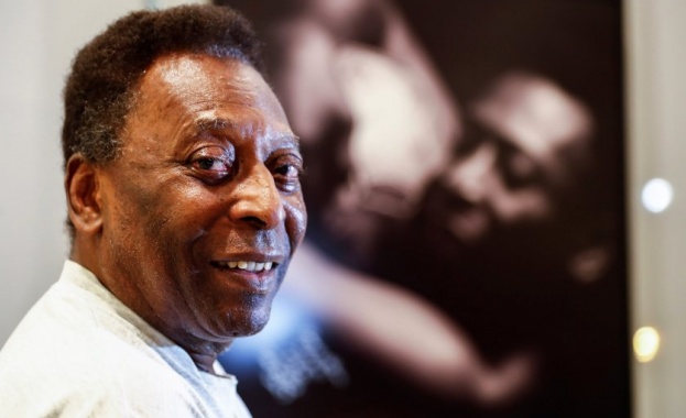 Почина Кралят на футбола Пеле 82 годишният Пеле беше приет в