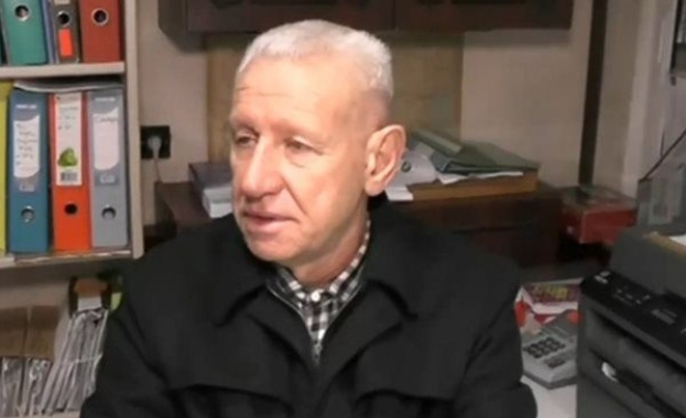 Спират от движение учебната кола шофирана от 10 годишно дете Това