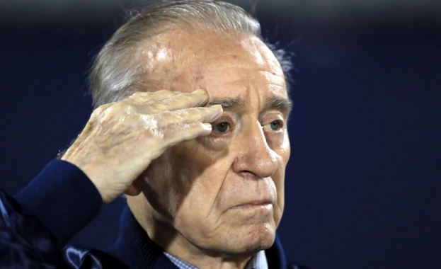 На 90 годишна възраст вчера почина Уолтър Кънингам последният от тримата