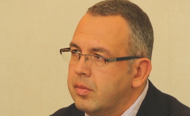 На 27 11 2023 г КПК се произнесе с решение по многобройните