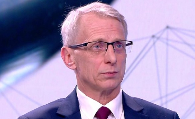 В предаването Панорама по БНТ Николай Денков каза че има