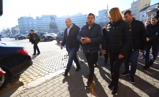 Иван Шишков след инспекцията на жълтите павета: Проблемите се решават тогава, когато се признават