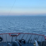 Полярният ни кораб плава към Атлантическия океан