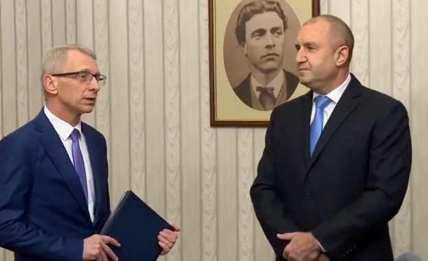 Продължаваме Промяната ще върнат на президента неизпълнен втория мандат днес