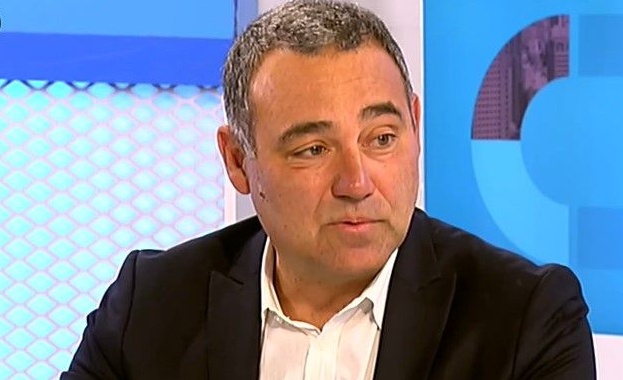 Демографска криза емиграция работа чрез познати са причините за нивата