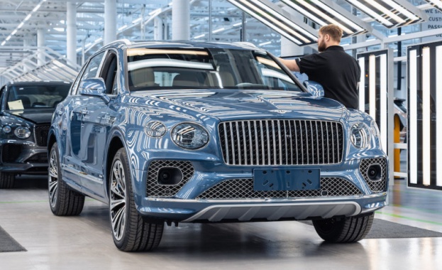 Bentley Motors обяви че продажбите на компанията през 2022 година
