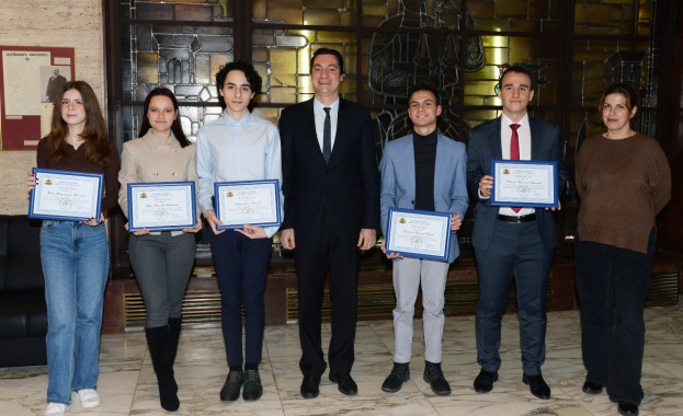 Научих много от вашите есета и вие имате абсолютното право