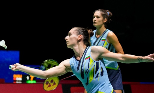 Габриела и Стефани Стоеви се класираха на четвъртфиналите на двойки