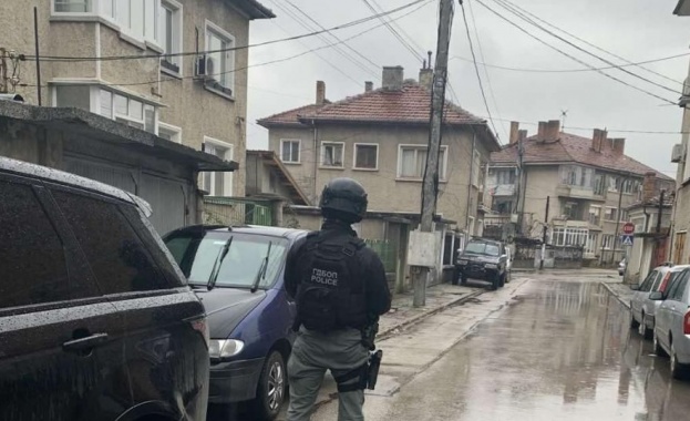 В Севлиево служители на ГДБОП съвместно с колегите им от