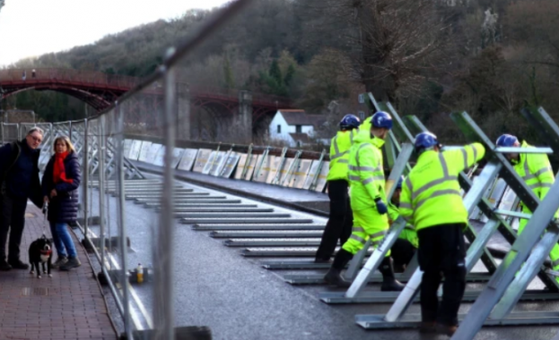 Проливни дъждове и силни ветрове причиниха наводнения прекъсване на електрозахранването