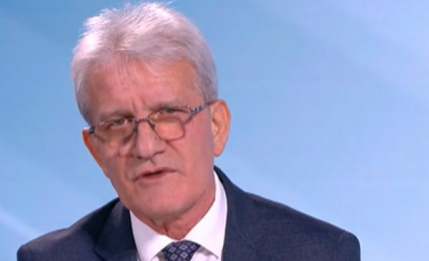 Непотърсена подкрепа не се дава Това каза депутатът от АПС