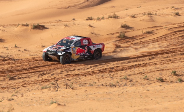 Катарецът Насер Ал Атия Toyota Gazoo спечели за пети път Рали