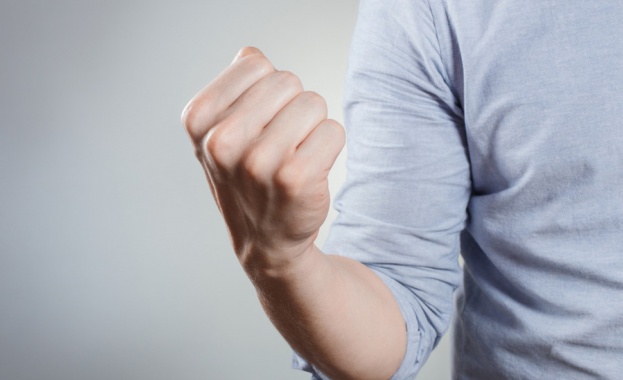 Пребиха и ограбиха млада жена в Монтана По случая е