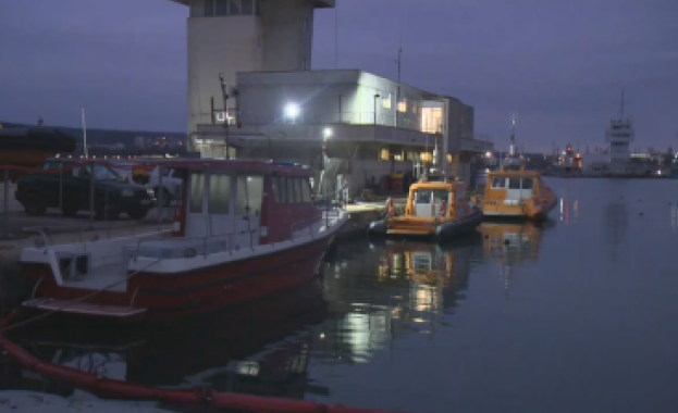 Успешна медицинска евакуация на моряк от кораб край Варна се