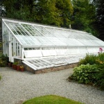 Стъкло или поликарбонат – цена, предимства и недостатъци 