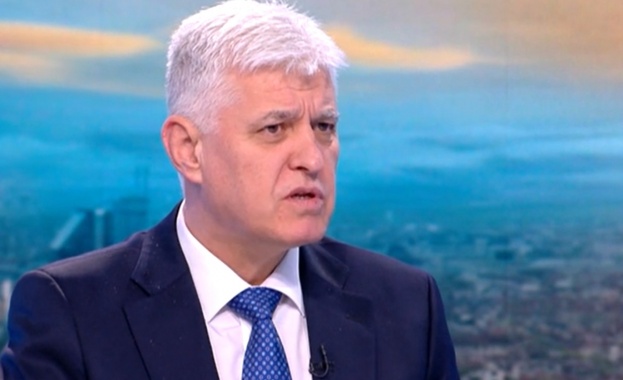 Управляващите легитимираха изпълняващия длъжността, може би, главен прокурор. Това заяви