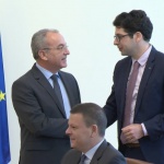 Донев към Пеканов: Независимо дали си вицепремиер или премиер, бъди здрав и пази името си от коментатори