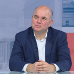 Владислав Панев: Държавата плаща повече на "Лукойл", отколкото то на нея