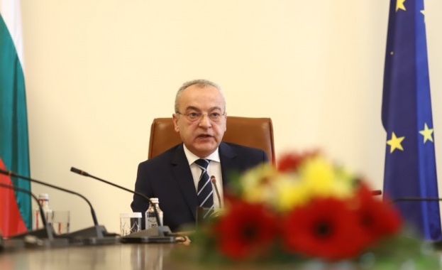 Заварихме държава на пауза в която връзките за взаимодействие бяха