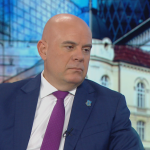 Иван Гешев: Всички в съдебната власт са "клекнали на политиците"