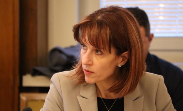 Камелия Нейкова: Видеонаблюдение и видеозаснемане ще се извършва след края на изборния ден