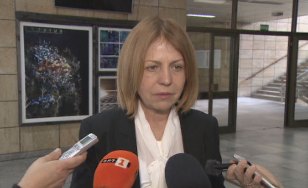 Независимо от всякакви правила и комисии аз категорично разпоредих да