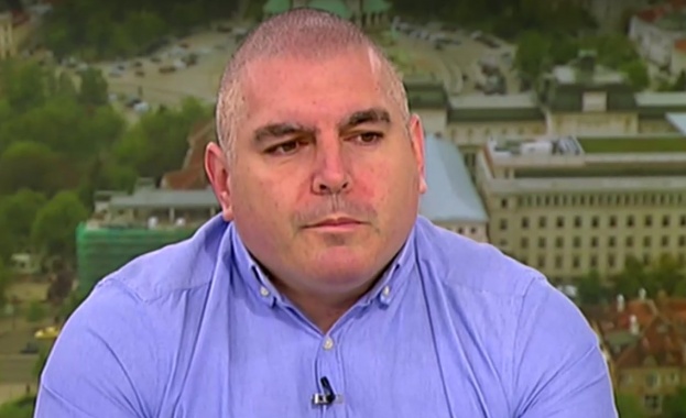 Продължава разследването на случая при който мъж е бил обран