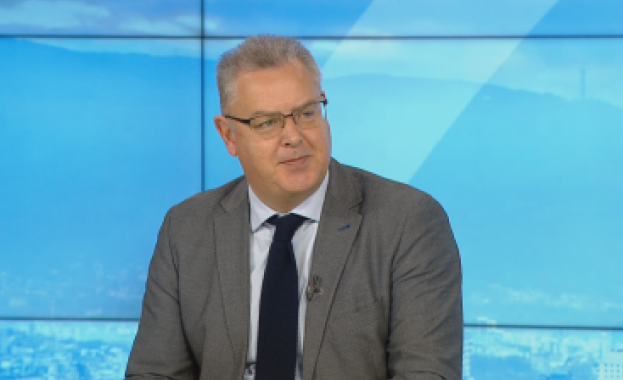 Със старта на кампанията ЦИК е поставена пред много сложна