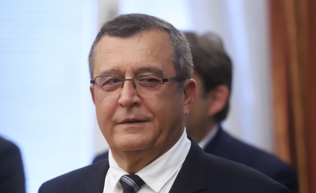 В Министерството на образованието и науката няма постъпили сигнали за