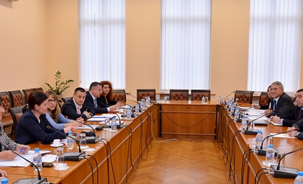 Вицепремиерът и министър на транспорта и съобщенията Христо Алексиев обсъди