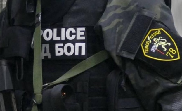 Акция на ГДБОП в Казанлък двама са задържани съобщи кореспондент