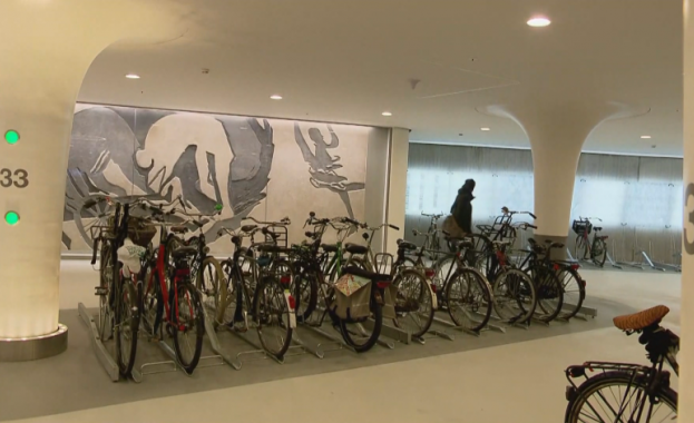 След дългогодишно планиране и четиригодишно изграждане първият подводен паркинг за