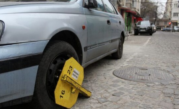 Нападение срещу служители на Център за градска мобилност заради поставена