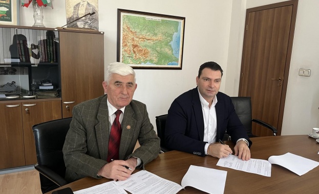 Стратегическият институт за национални политики и идеи сключи договор за