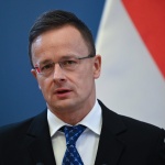 Скандал в Унгария: "Тиса" обвини Сиярто в унищожаване на документи в МВнР