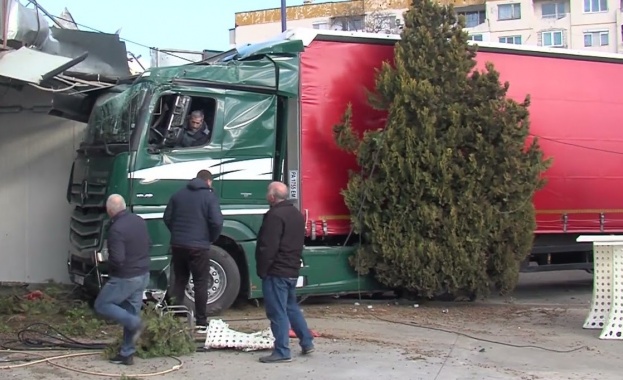 Тежък пътен инцидент в Пазарджик като по чудо се размина