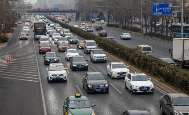 Най малко 16 души загинаха а 66 души бяха ранени в