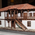 Ученици от Велико Търново направиха макети на възрожденски къщи 