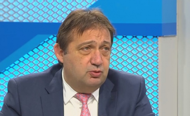 Основните ремонти и незаконното строителство служебният кабинет няма да разплаща