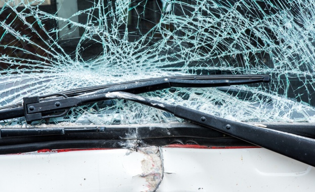 Двама шофьори загинаха при тежка катастрофа на пътя Бяла Слатина