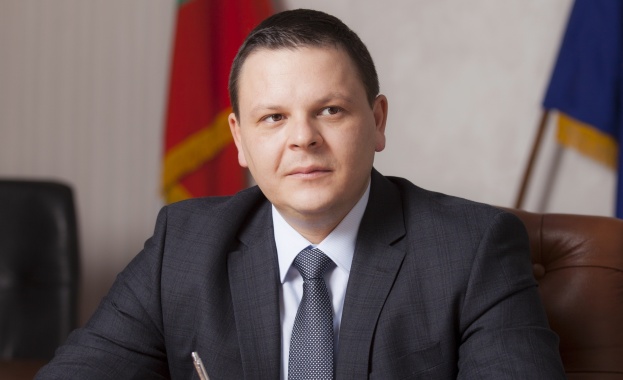 Вицепремиерът Христо Алексиев разпореди проверка за завишените цени на ученически карти по линията Слънчев Бряг – Бургас