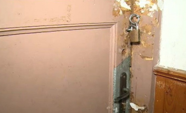 Неизвестни извършители разбиха и ограбиха склада за дарения в благоевградския