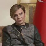 Турската посланичка Айлин Секизкьок: Има нужда от спасителни екипи, полеви болници и кухни