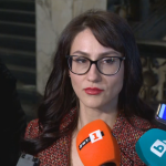 Тема: Ужасите в домовете за възрастни