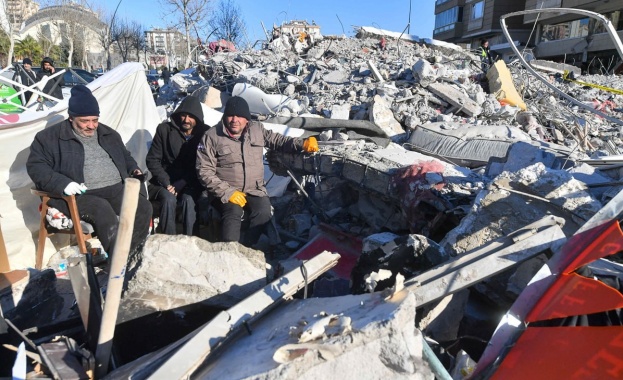 Над 23 700 са загиналите в Турция и Сирия след