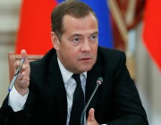 Медведев заяви, че трябва да се забрани на "чуждестранните агенти" да изкарват пари в Русия