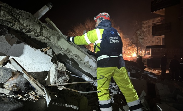 Във връзка с тежките земетресения на територията на Република Турция