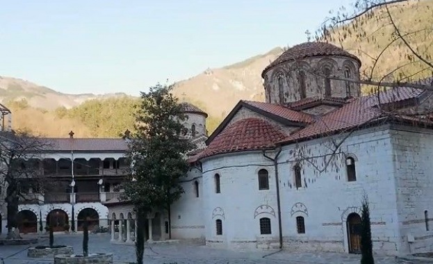 Първи манастир у нас въвежда режим на тока Бачковският манастир