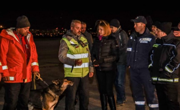 Първите български екипи спасители помагали в Турция се прибраха в