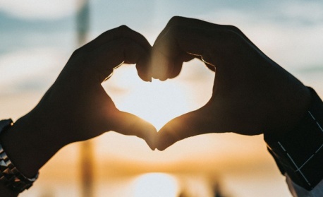 Любовта е приятелство...